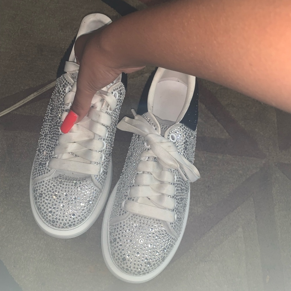 Alexander mcqueen size 8.5